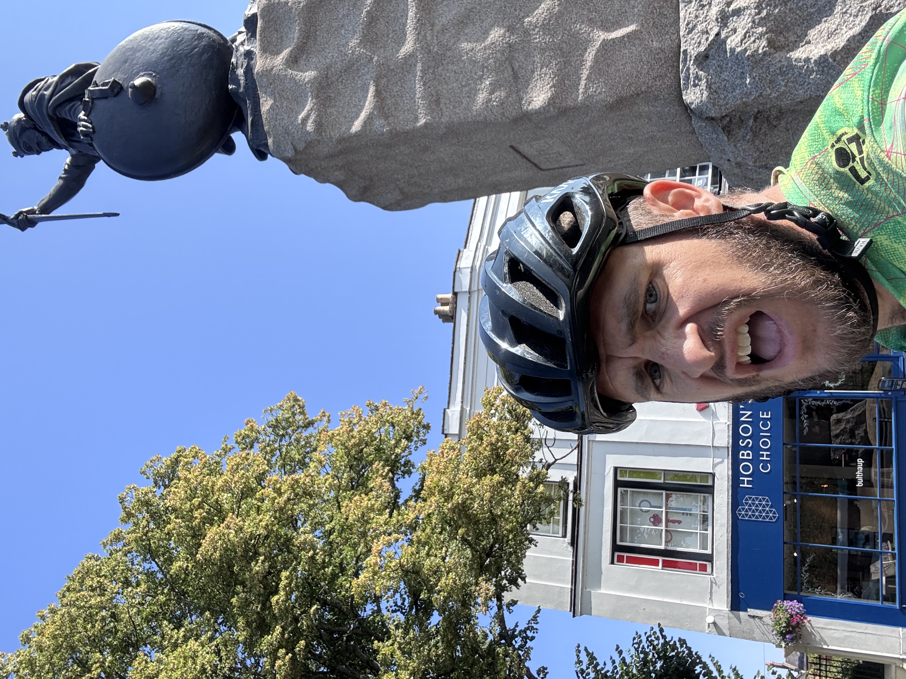 Graham Wardle at the King Alfred Statue